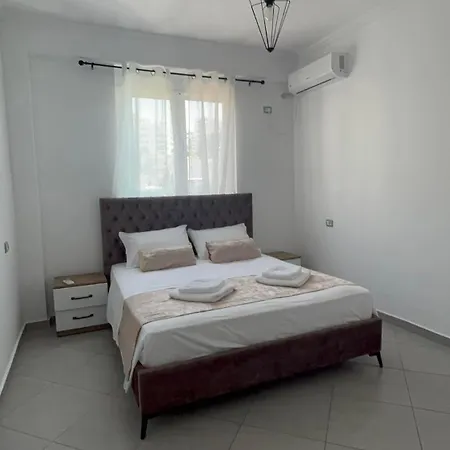 Electra & * Sarandë