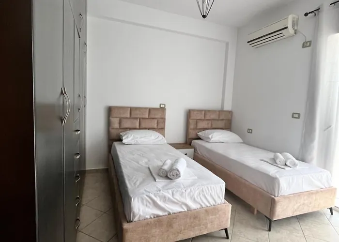 Electra & Daire Saranda